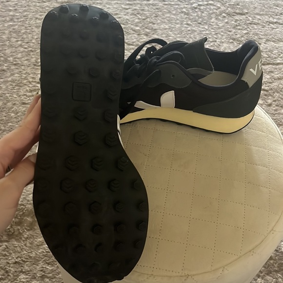 VEJA Rio Branco Alveomesh Suede Trainer 42 (US 9) - Picture 4 of 5